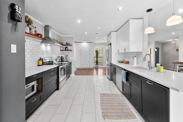 11006 Yucca DR, Austin, TX 78759