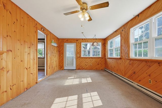 7 Hemlock Dr, Medway, MA 02053