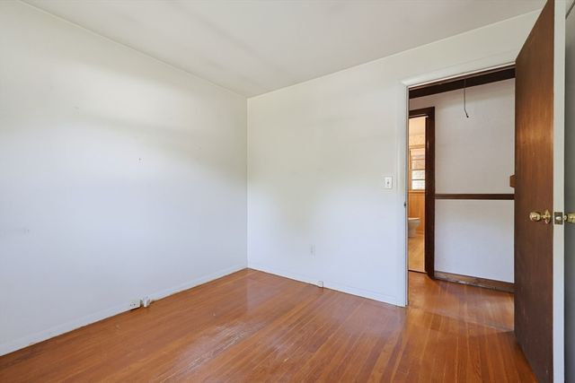 7 Hemlock Dr, Medway, MA 02053