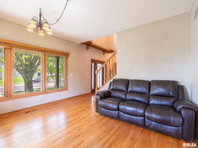 11220 N BROOKLYN Place, Dunlap, IL 61525