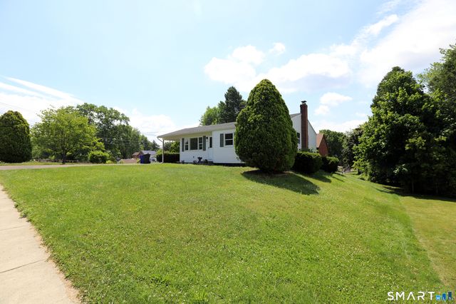 202 Reed Avenue, Windsor Locks, CT 06096