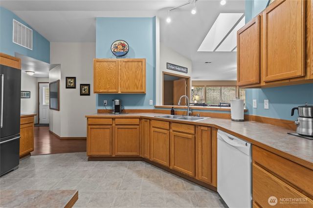 21701 31st Avenue E, Spanaway, WA 98387