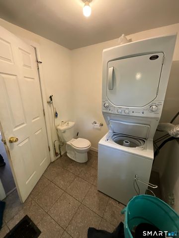 265 Oakland Street, Manchester, CT 06042