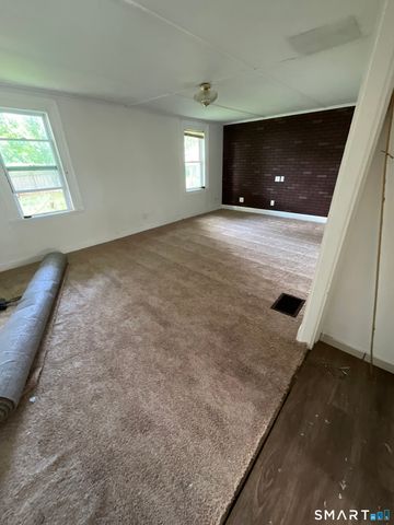 265 Oakland Street, Manchester, CT 06042