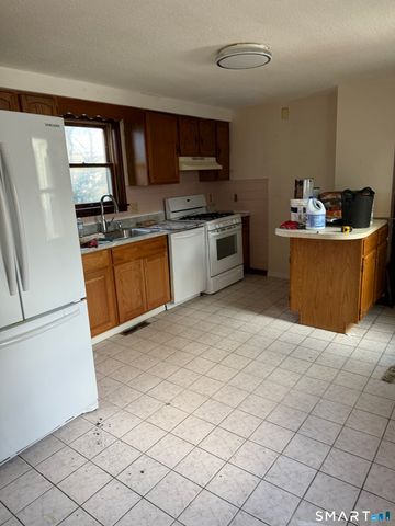 265 Oakland Street, Manchester, CT 06042