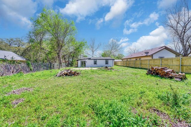 1541 Clark Avenue, Waco, TX 76708