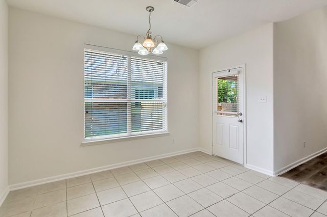 22 Queenscliff Circle, The Woodlands, TX 77382