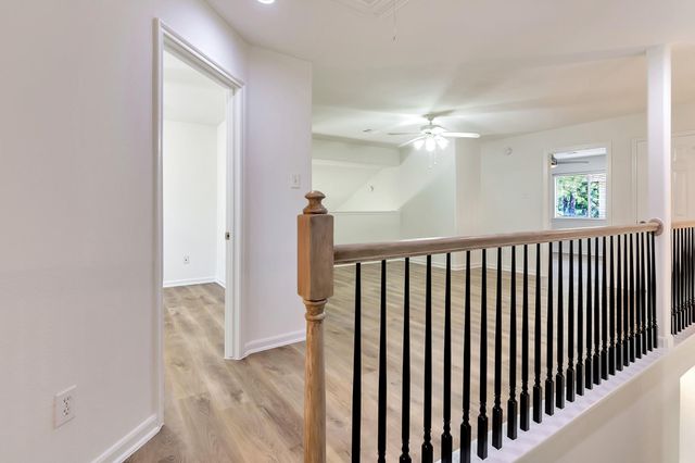 22 Queenscliff Circle, The Woodlands, TX 77382