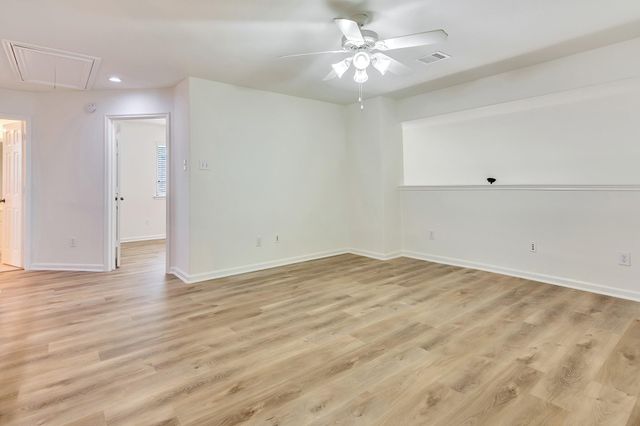 22 Queenscliff Circle, The Woodlands, TX 77382