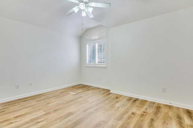 22 Queenscliff Circle, The Woodlands, TX 77382