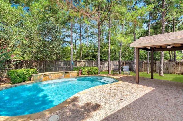 22 Queenscliff Circle, The Woodlands, TX 77382