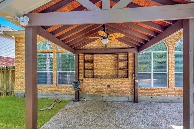 22 Queenscliff Circle, The Woodlands, TX 77382