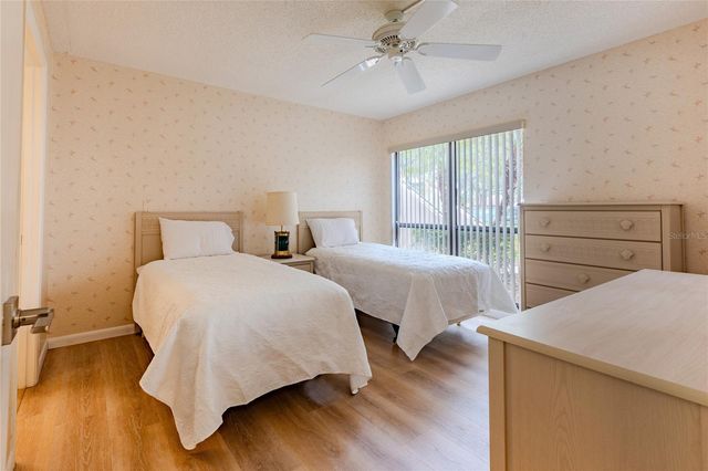 2989 TAYWOOD MEADOW 19, Sarasota, FL 34235