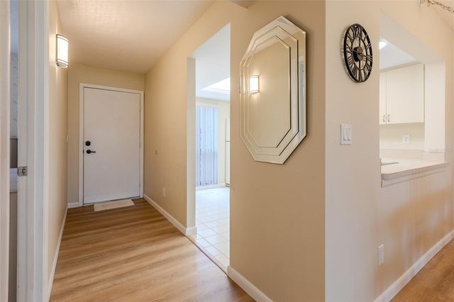 2989 TAYWOOD MEADOW 19, Sarasota, FL 34235