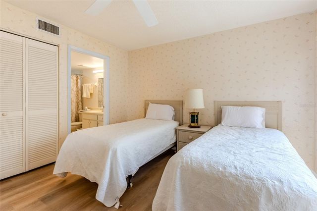 2989 TAYWOOD MEADOW 19, Sarasota, FL 34235