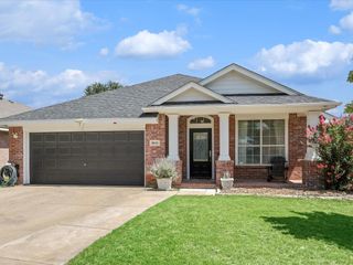 9800 Autumn Sage Drive, Fort Worth, TX 76108