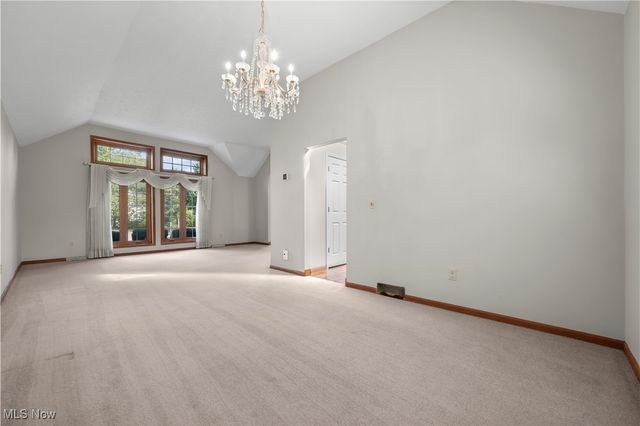 7224 Pine Woods Way, Olmsted Twp, OH 44138