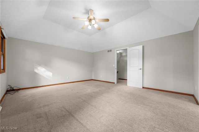 7224 Pine Woods Way, Olmsted Twp, OH 44138