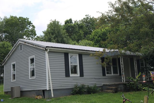 106 Leer Street, Millersburg, KY 40348