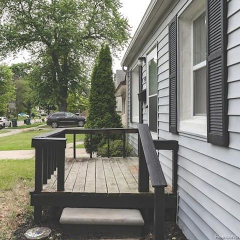 440 Jewell Street, Ferndale, MI 48220