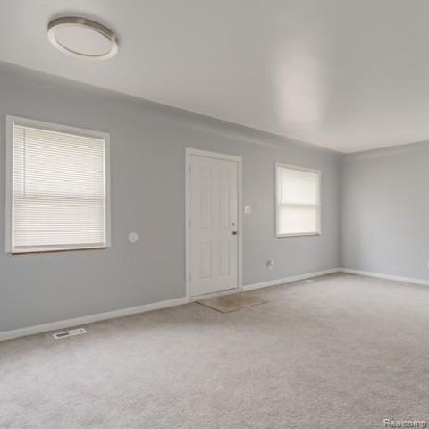 440 Jewell Street, Ferndale, MI 48220