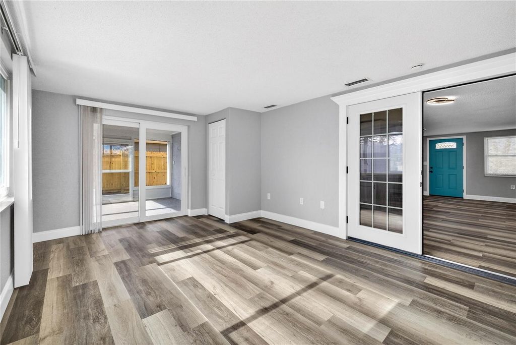 Image 12 of property listing at 5111 SCHOOL ROAD, New Port Richey, FL 34653