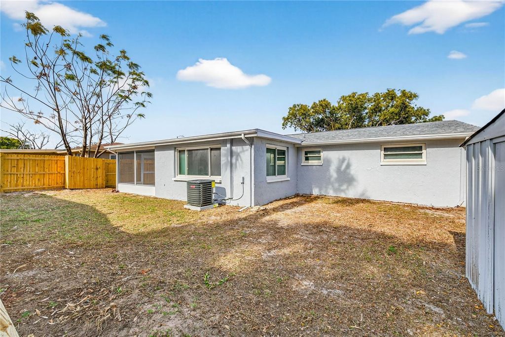 Image 18 of property listing at 5111 SCHOOL ROAD, New Port Richey, FL 34653