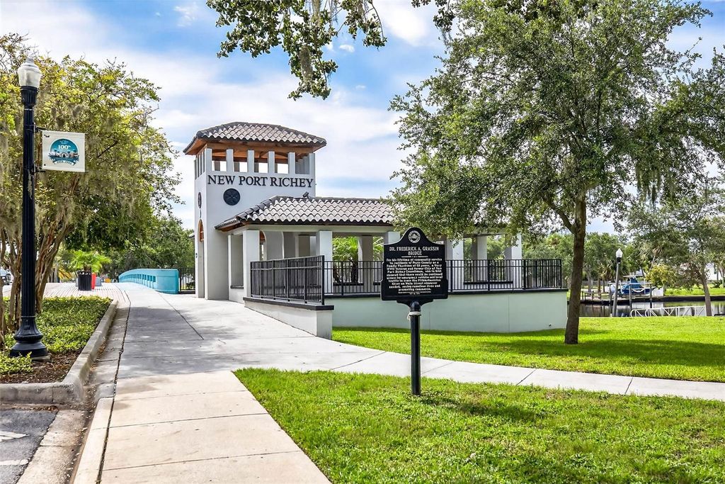 Image 20 of property listing at 5111 SCHOOL ROAD, New Port Richey, FL 34653