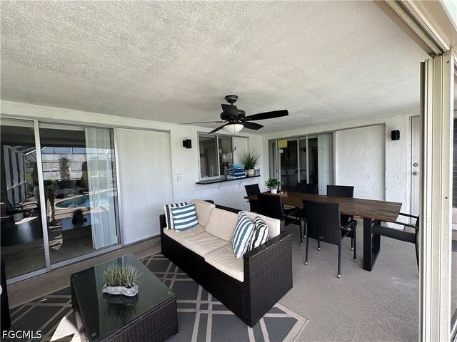 1201 SE 32nd TER, Cape Coral, FL 33904