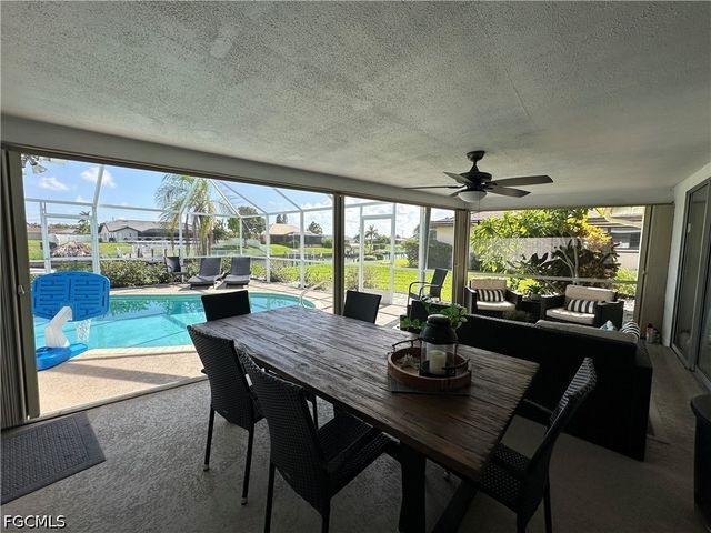 1201 SE 32nd TER, Cape Coral, FL 33904