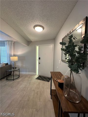 1201 SE 32nd TER, Cape Coral, FL 33904