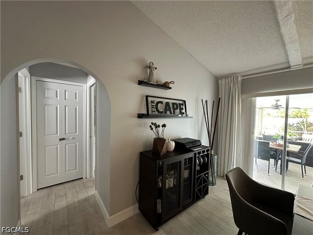 1201 SE 32nd TER, Cape Coral, FL 33904