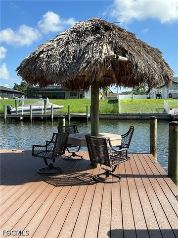 1201 SE 32nd TER, Cape Coral, FL 33904