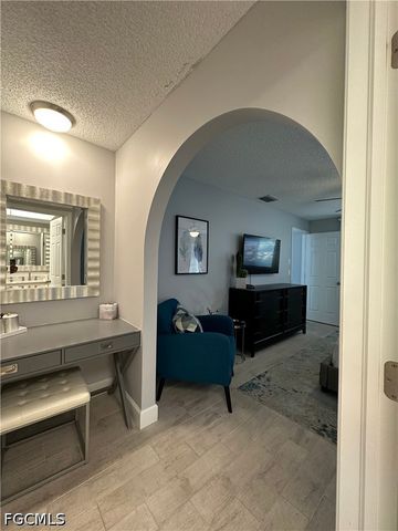 1201 SE 32nd TER, Cape Coral, FL 33904