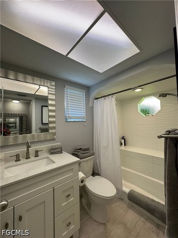 1201 SE 32nd TER, Cape Coral, FL 33904