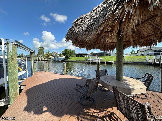 1201 SE 32nd TER, Cape Coral, FL 33904