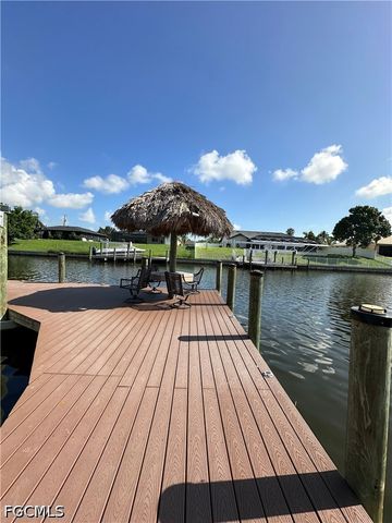 1201 SE 32nd TER, Cape Coral, FL 33904