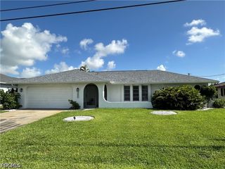 1201 SE 32nd TER, Cape Coral, FL 33904