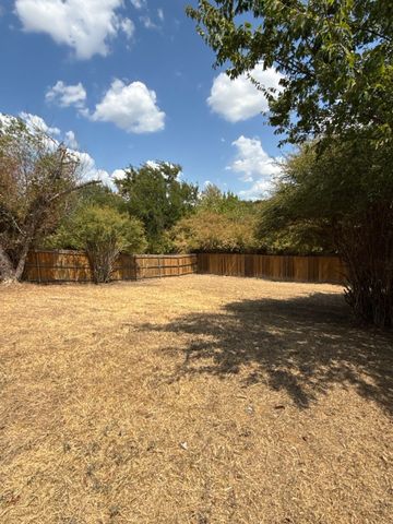7214 Sierra Way, Dallas, TX 75241