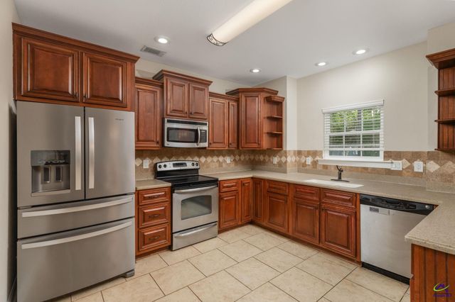 419 Morgan Ranch Circle, Bonaire, GA 31005