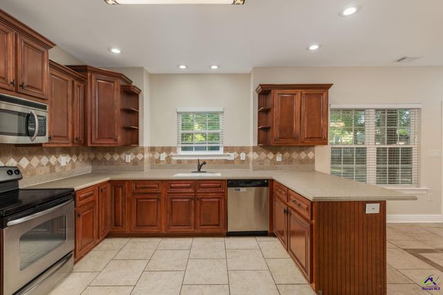 419 Morgan Ranch Circle, Bonaire, GA 31005