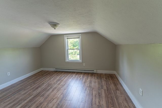 152 Southbridge Rd, Dudley, MA 01571