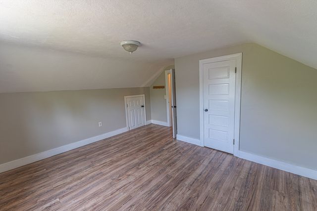 152 Southbridge Rd, Dudley, MA 01571