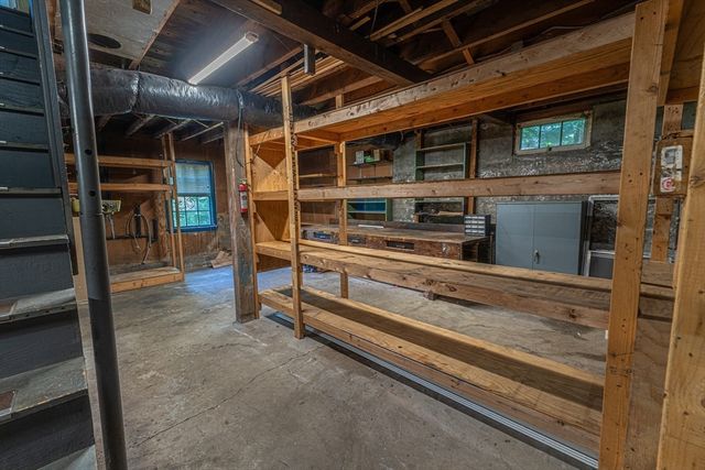 152 Southbridge Rd, Dudley, MA 01571