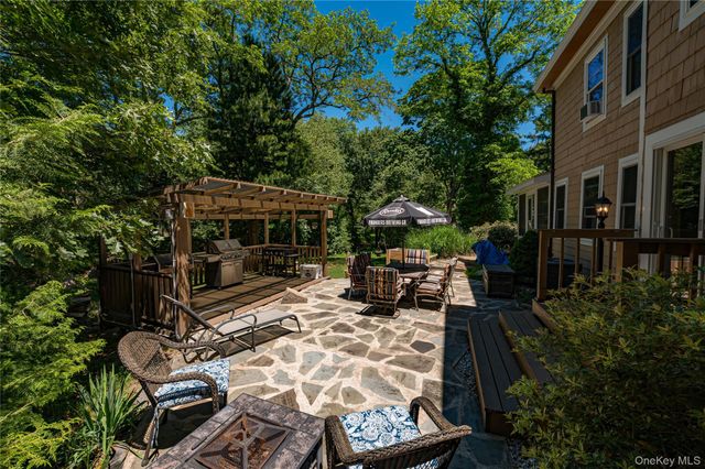 38 Pleasure Drive, Flanders, NY 11901