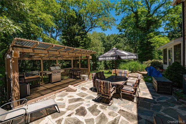 38 Pleasure Drive, Flanders, NY 11901