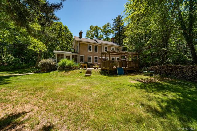 38 Pleasure Drive, Flanders, NY 11901