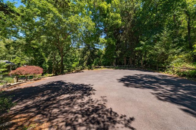 38 Pleasure Drive, Flanders, NY 11901
