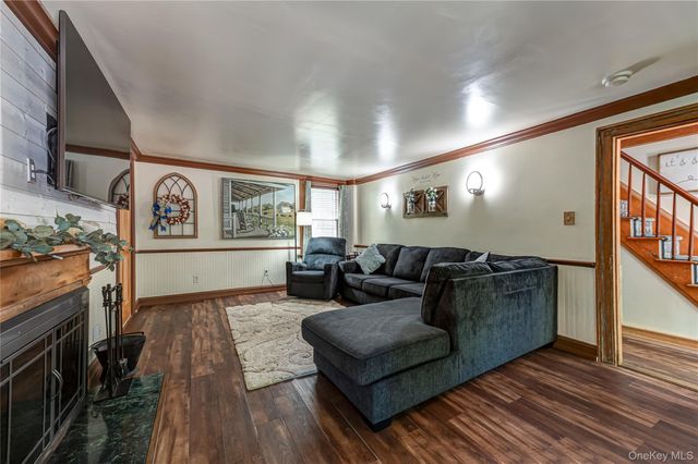 38 Pleasure Drive, Flanders, NY 11901