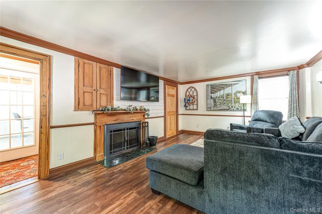 38 Pleasure Drive, Flanders, NY 11901